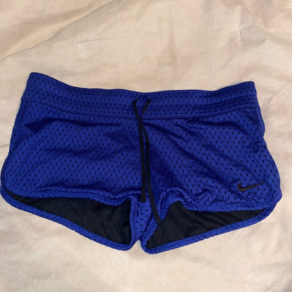 dark blue nike shorts